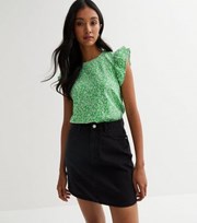 New Look Green Floral Frill Sleeve Top